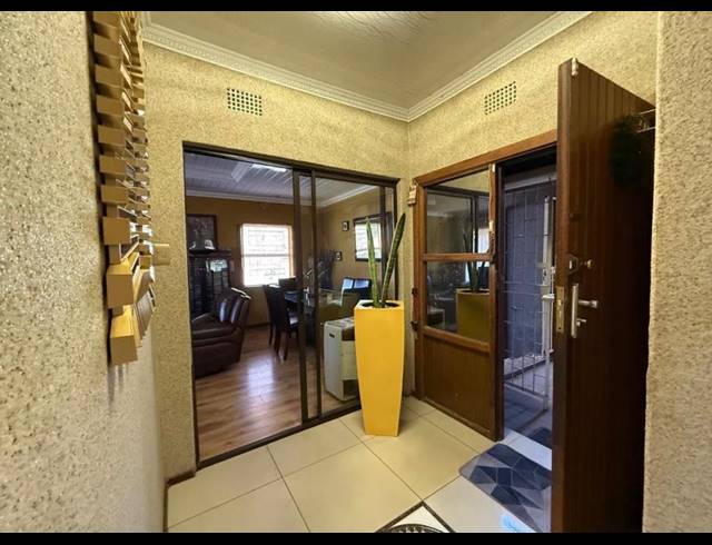 3 BEDROOM HOUSE FOR SALE IN VANDERBIJLPARK CE 3